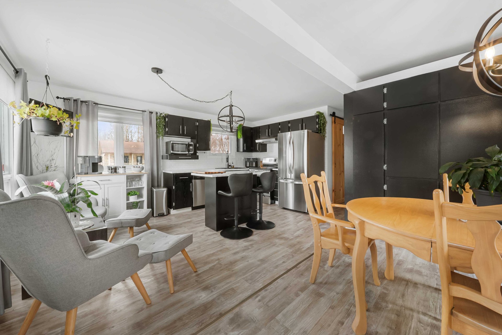 {"FR":"Chambre à coucher","EN":"Bedroom"}