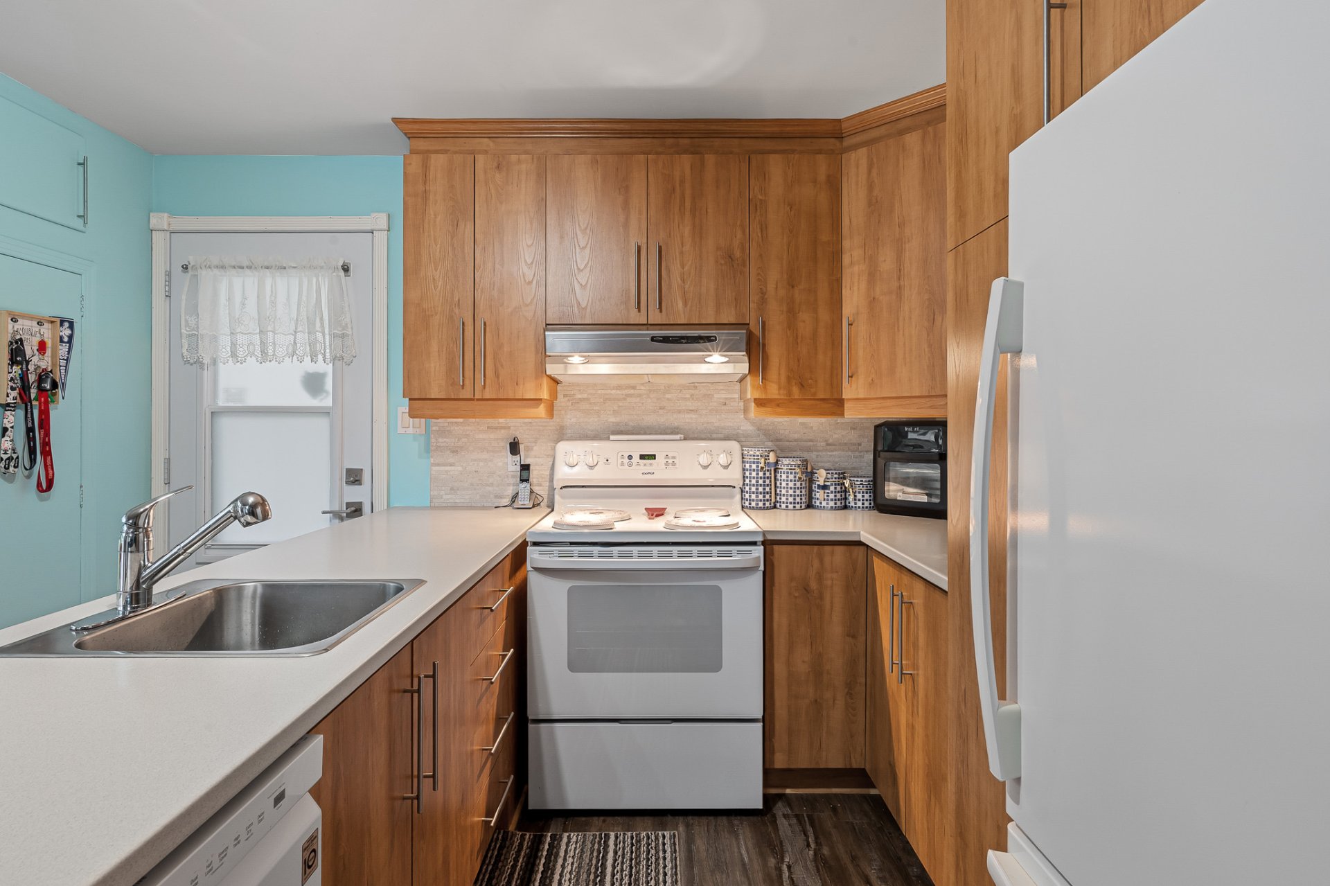 {"FR":"Salle de lavage","EN":"Laundry room"}