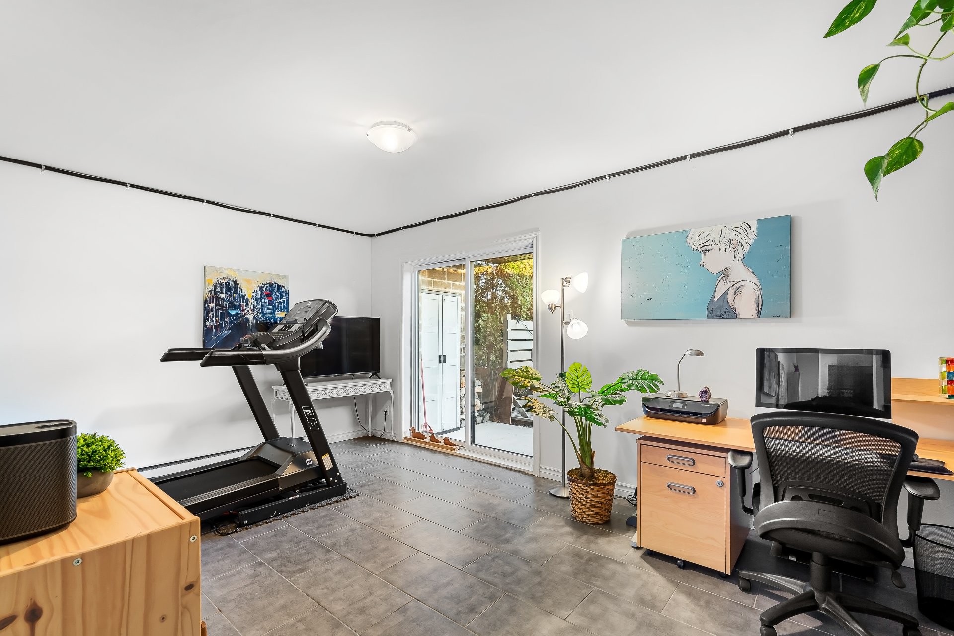 {"FR":"Bureau","EN":"Office"}