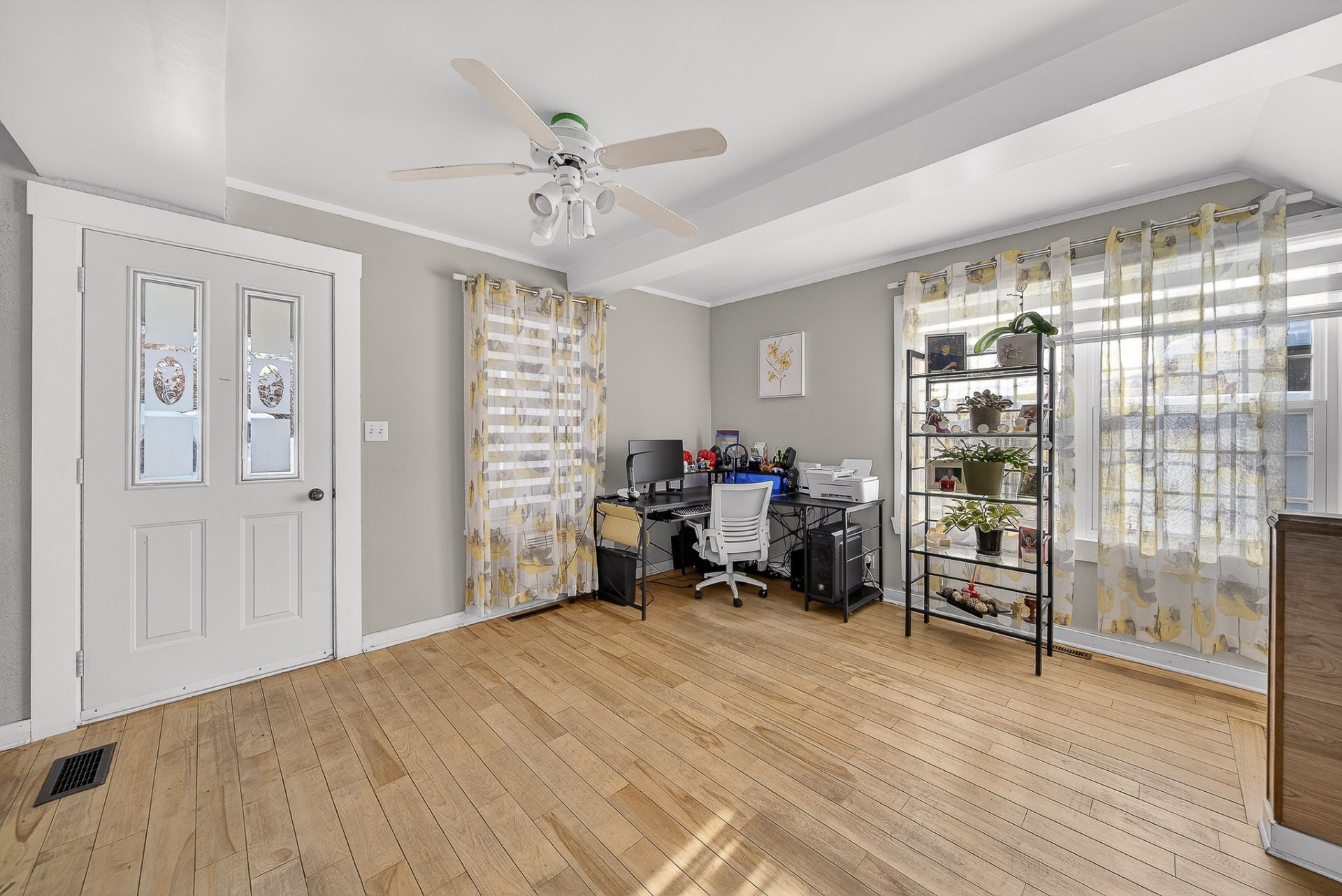 {"FR":"Salon","EN":"Living room"}