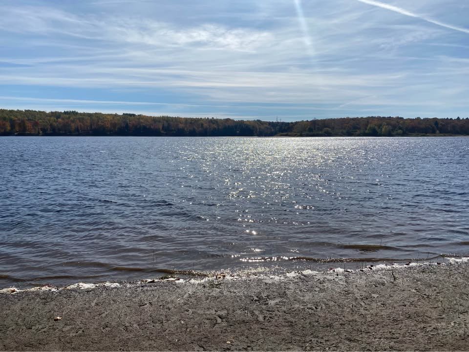 {"FR":"Bord de l'eau","EN":"Waterfront"}