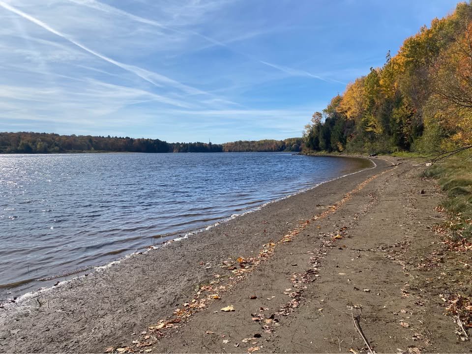 {"FR":"Bord de l'eau","EN":"Waterfront"}