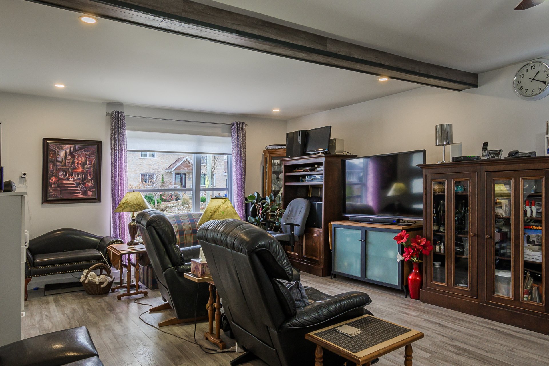 {"FR":"Salon","EN":"Living room"}