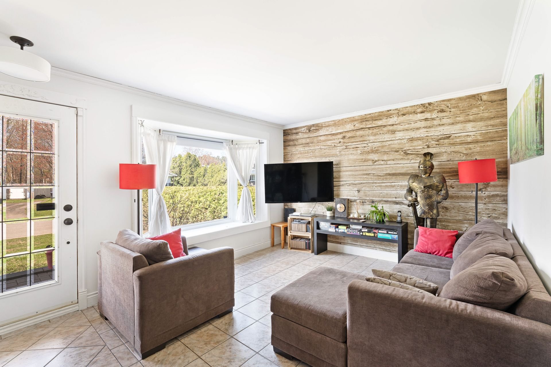 {"FR":"Salon","EN":"Living room"}