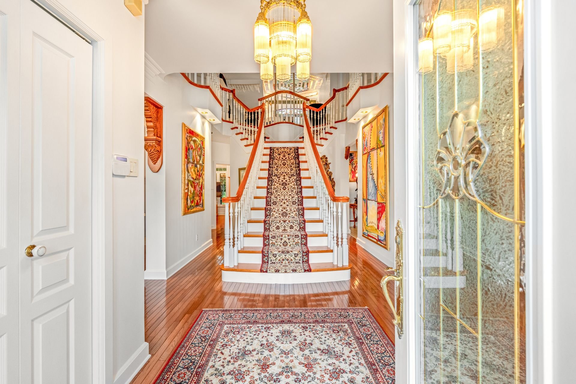 {"FR":"Hall d'entr&eacute;e/Vestibule","EN":"Hallway"}